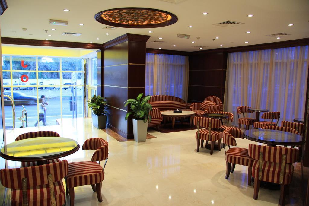 Trianon Royal Hotel Abu Dabi Dış mekan fotoğraf