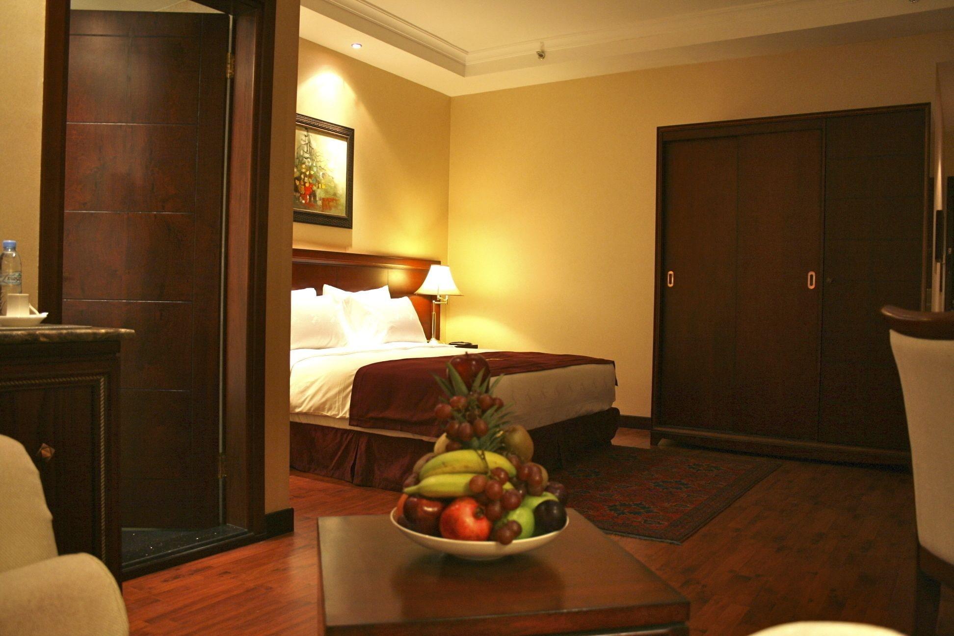 Trianon Royal Hotel Abu Dabi Dış mekan fotoğraf