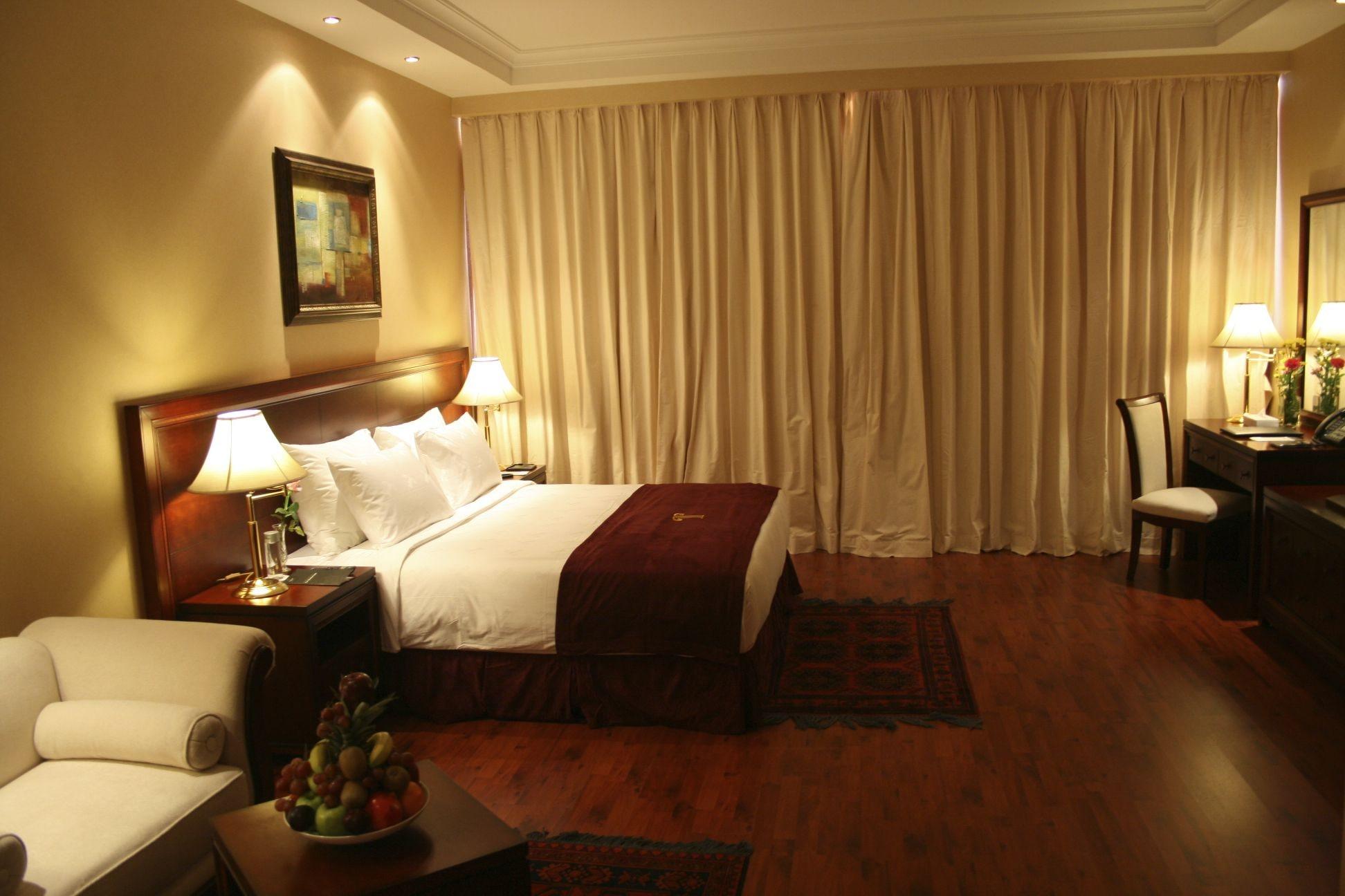Trianon Royal Hotel Abu Dabi Dış mekan fotoğraf