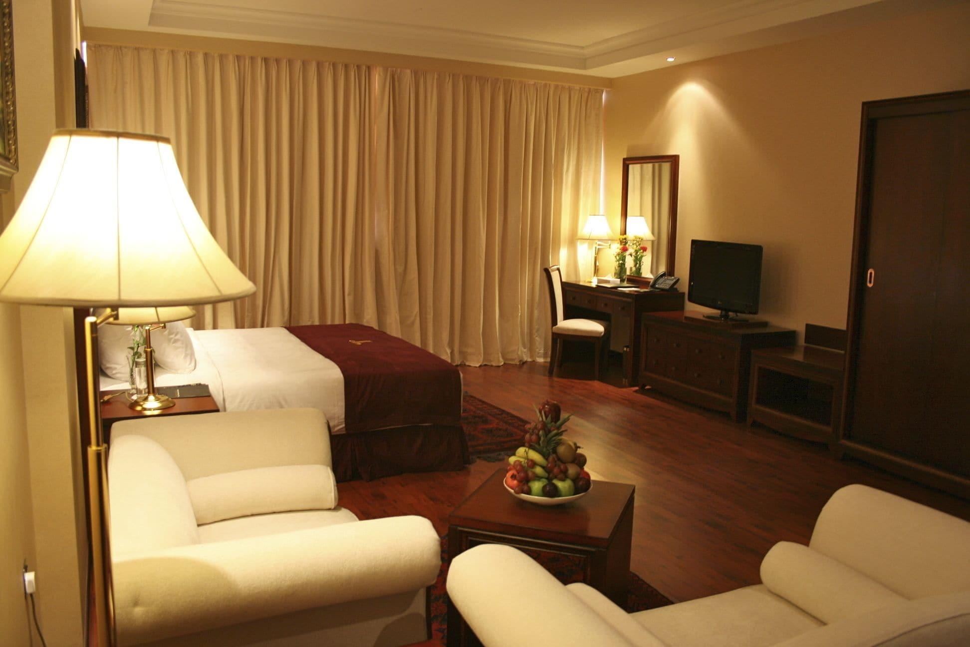 Trianon Royal Hotel Abu Dabi Dış mekan fotoğraf