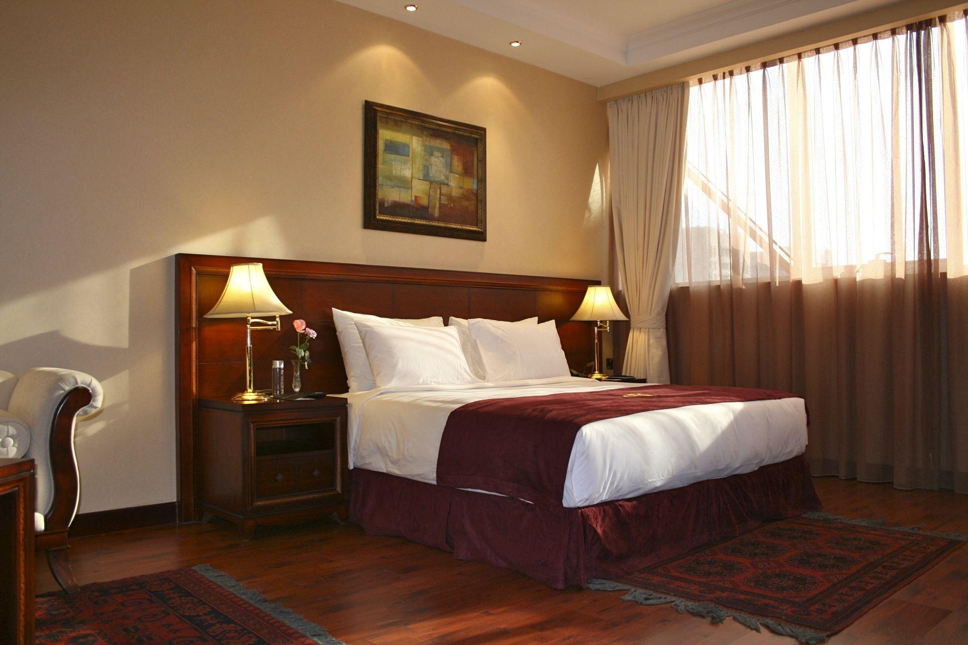 Trianon Royal Hotel Abu Dabi Dış mekan fotoğraf