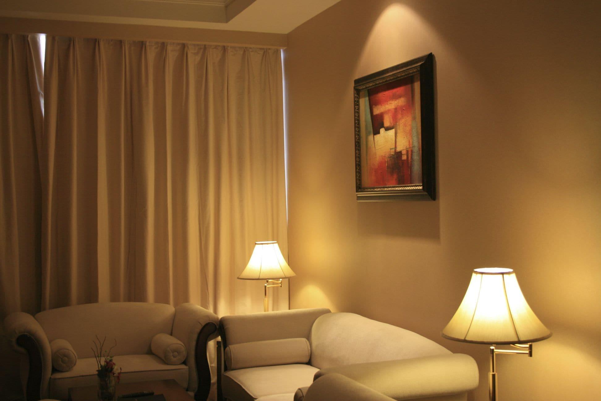 Trianon Royal Hotel Abu Dabi Dış mekan fotoğraf