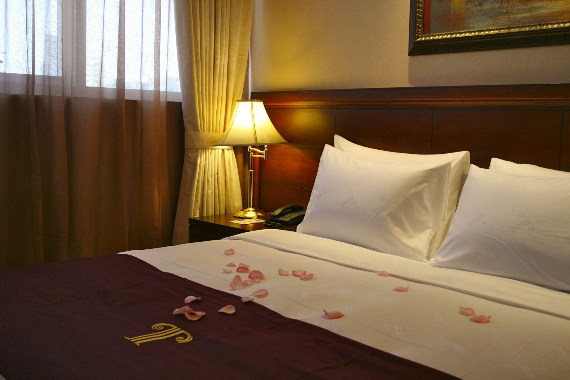 Trianon Royal Hotel Abu Dabi Dış mekan fotoğraf